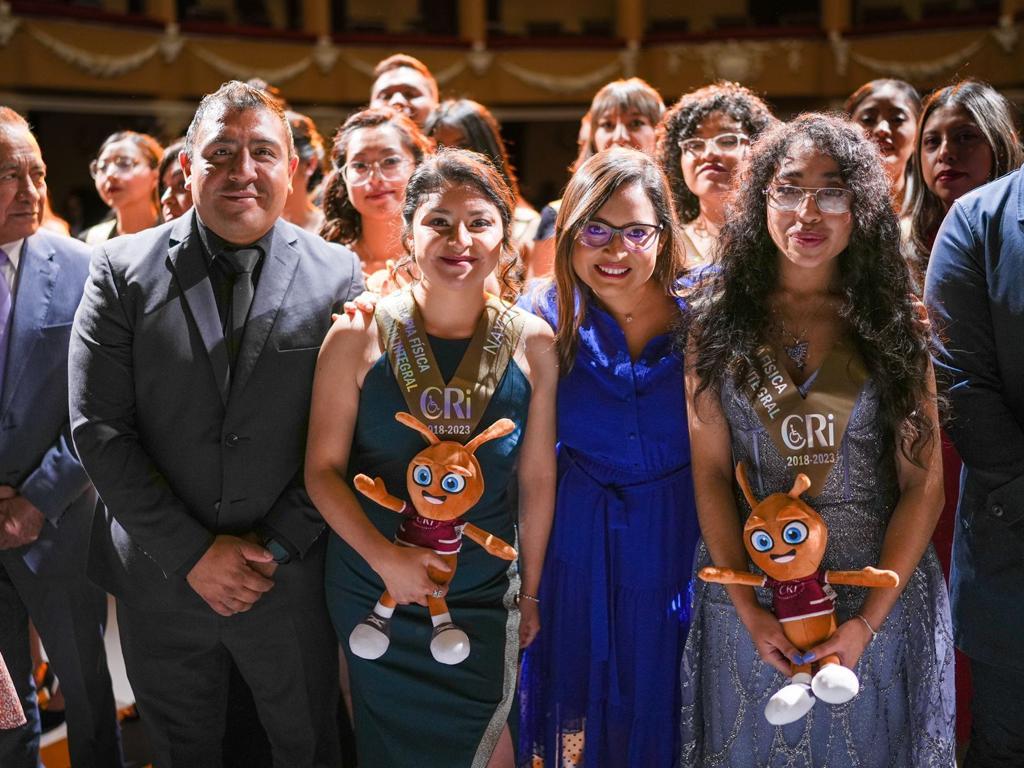 Realizan ceremonia de graduación de la escuela de terapia física y rehabilitación del CRI