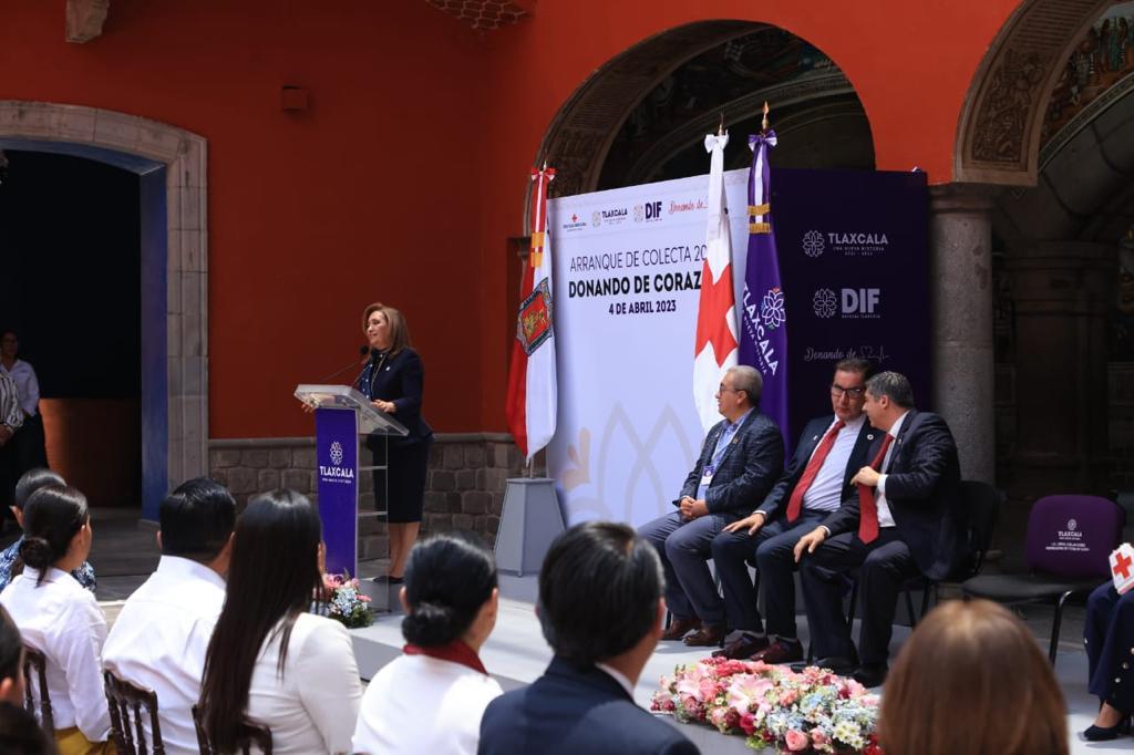 Presidió Gobernadora Lorena Cuéllar arranque de colecta anual de Cruz Roja Tlaxcala 