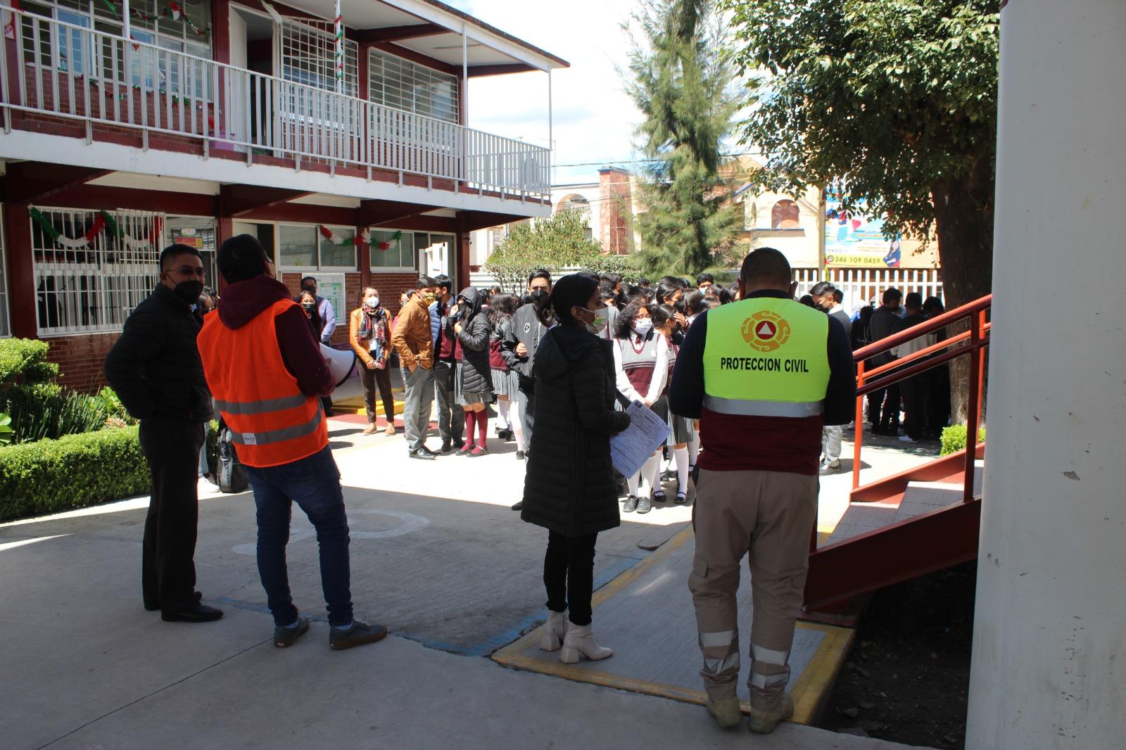 Mejora el servicio de atención prehospitalaria en Contla con el uso de su ambulancia 