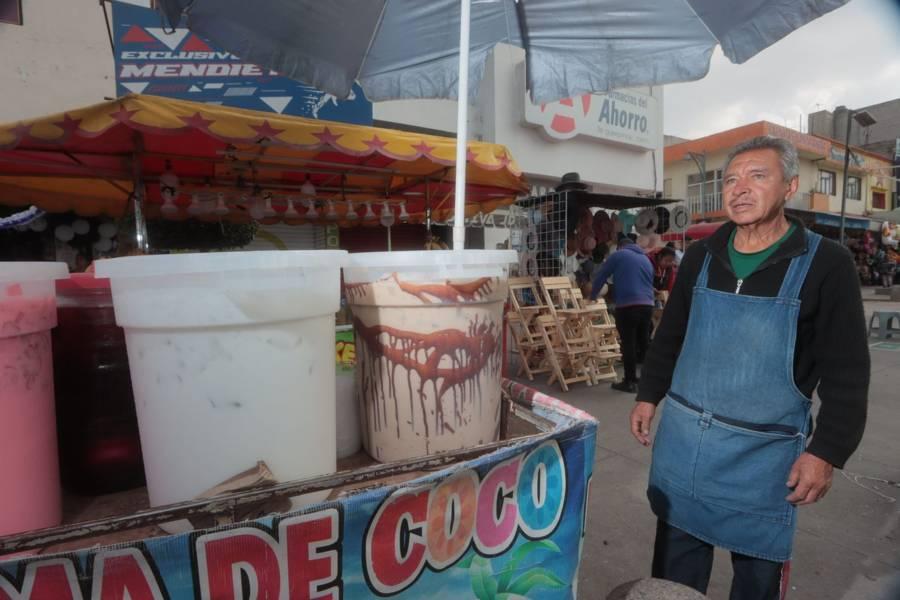 Comerciantes de Chiautempan reciben a visitantes por Viacrucis 