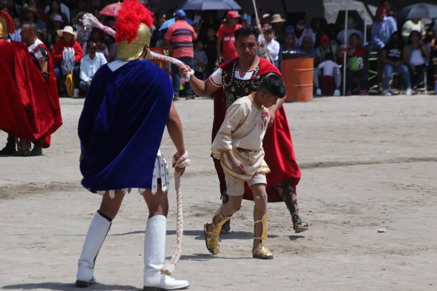 Así se vive este viernes Santo en Santa Cruz Aquiahuac 