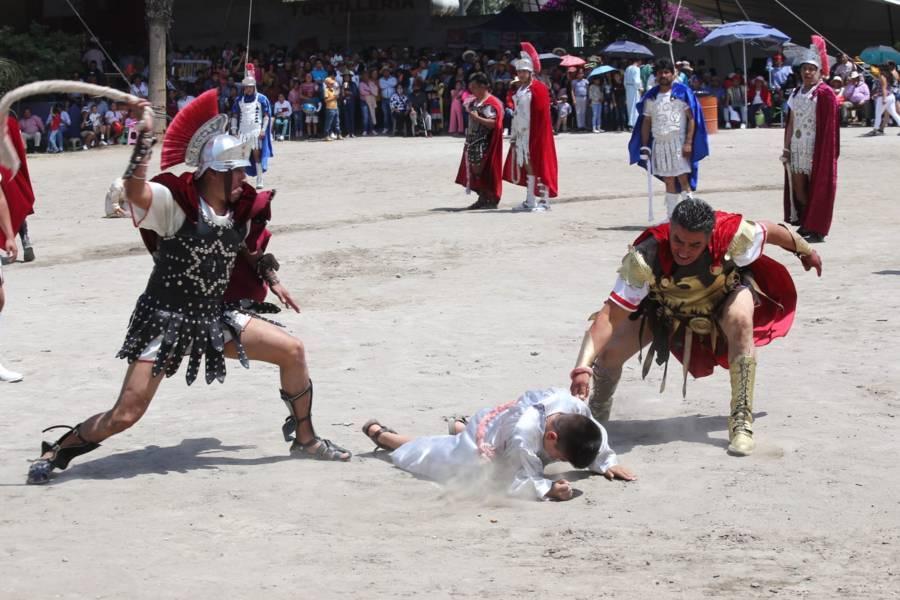Así se vive este viernes Santo en Santa Cruz Aquiahuac 
