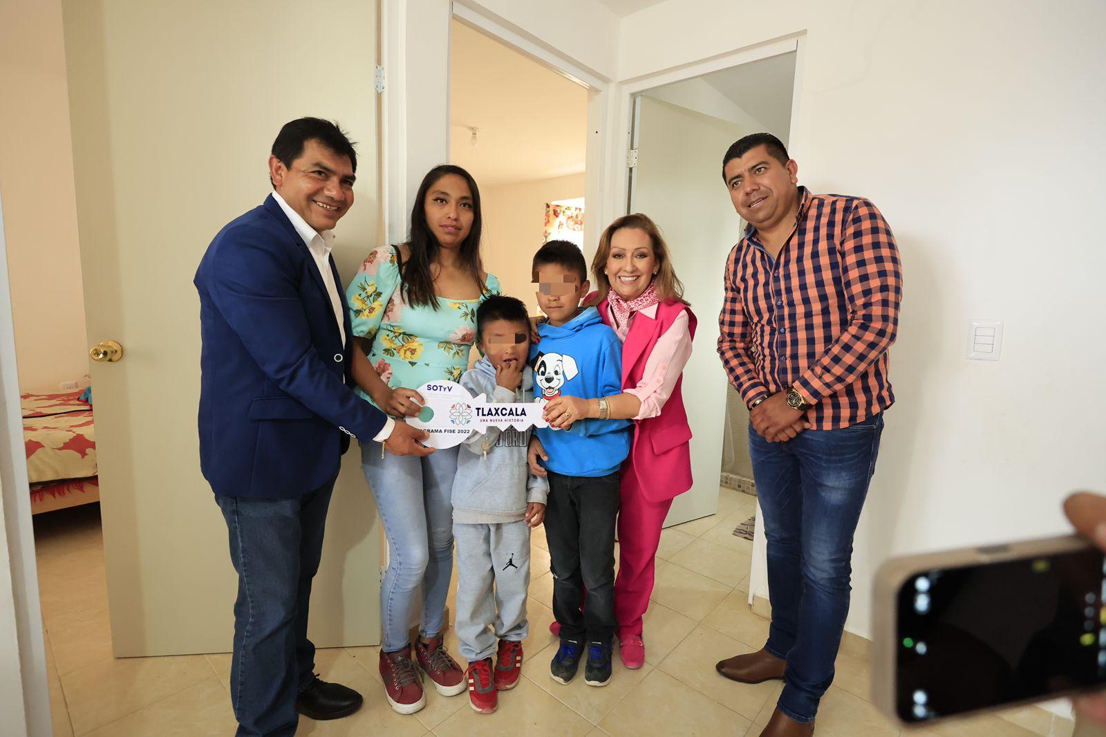 Entregó Gobernadora acciones del programa “Construyendo Viviendas para tu Bienestar” en Tocatlán