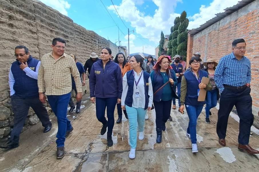 Atiende sistema estatal DIF a damnificados por granizada en Calpulalpan