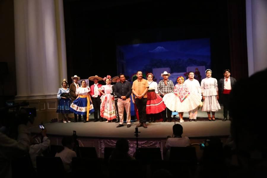 Presentan obra "Raíz Chichimeca"