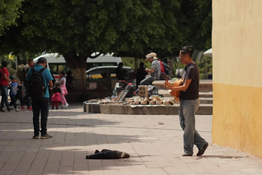 Jóvenes con talento buscan ganarse la vida en el Centro de Tlaxcala