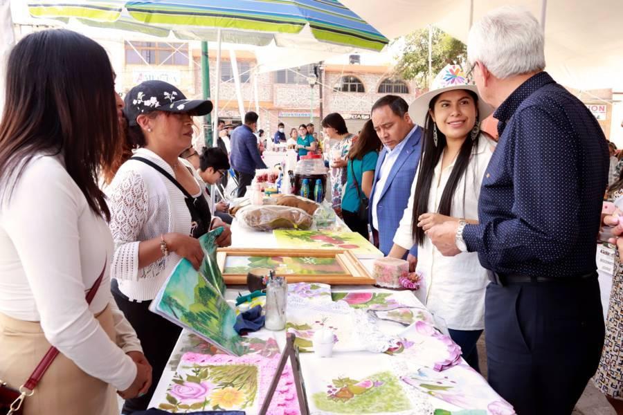 Autoridades estatales y municipales inauguraron primer mercado joven en Chiautempan