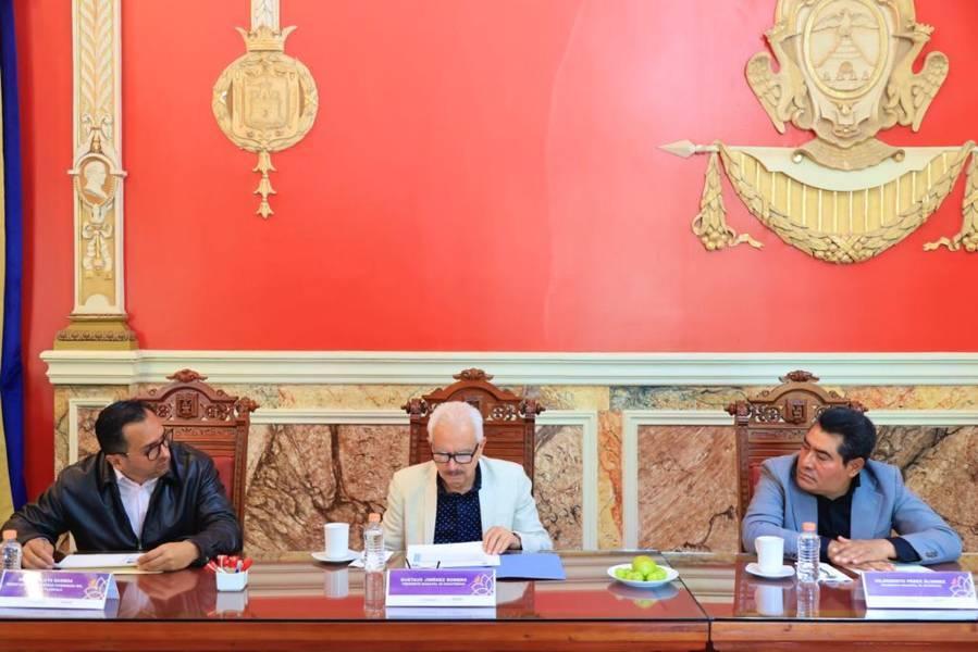 Gobernadora sostuvo reunión para establecer estrategias de combate al robo de vehículos