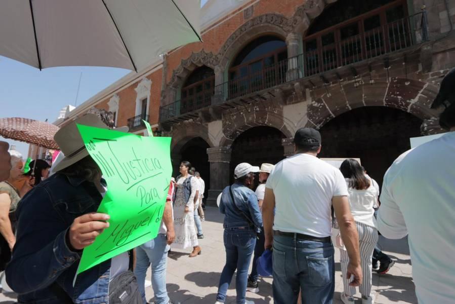 Exigen justicia por la muerte de Miguel N. 