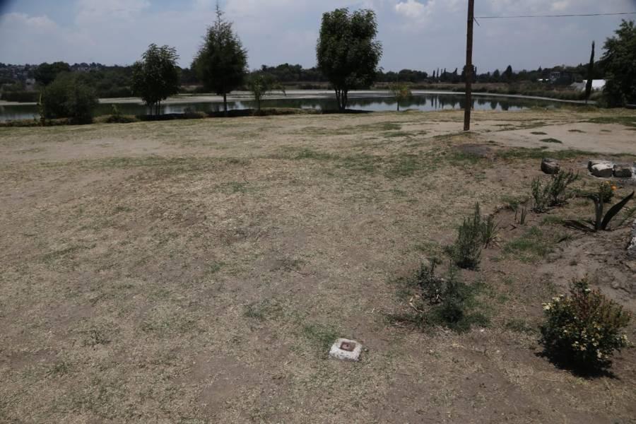 Autoridades y vecinos buscan salvar la laguna de Acuitlapilco 