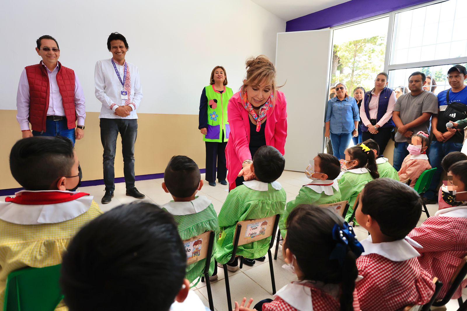 Entregó Gobernadora obra en el preescolar “Juan Jacobo Rousseau” de Apizaco