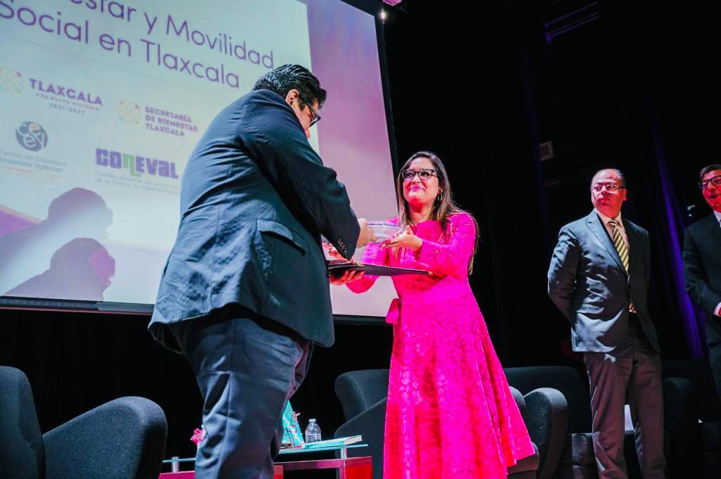 Inaugura Fernanda Espinosa foro “Bienestar y movilidad social en Tlaxcala”