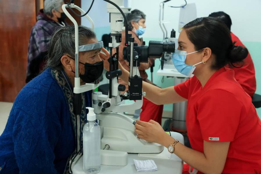 Beneficia IMSS-BIENESTAR a 264 tlaxcaltecas con primera jornada de cirugías de cataratas gratuitas