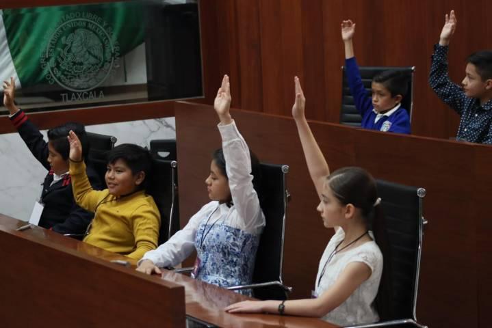 Se lleva a cabo el décimo cuarto Parlamento Infantil 