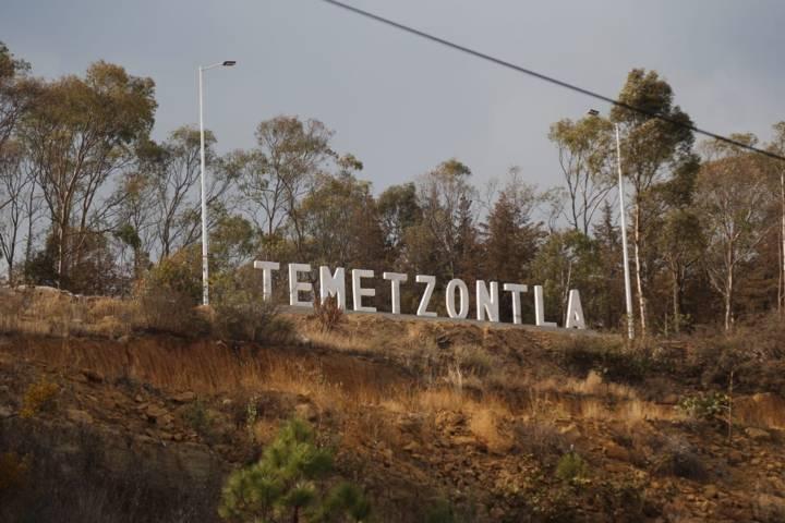 Continúan trabajos en el mirador de las "brujas" de Temetzontla 