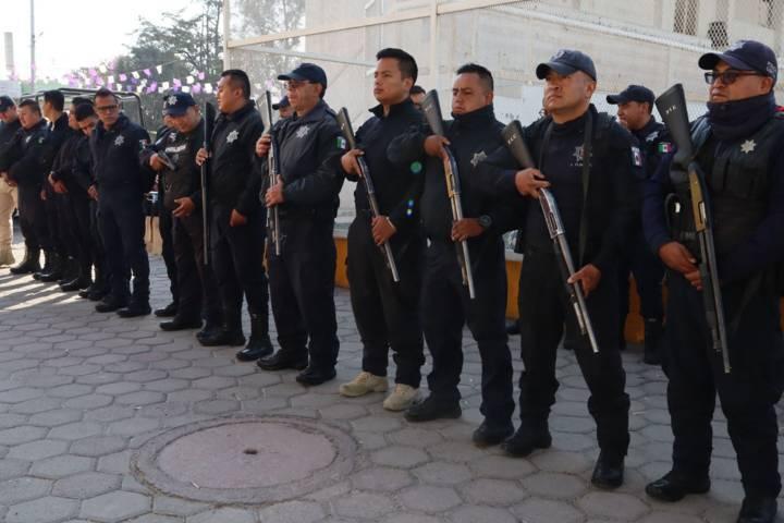Equipan con Nuevo Armamento a Elementos de Seguridad Pública en Contla