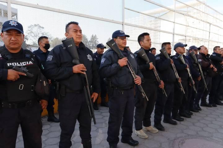 Equipan con Nuevo Armamento a Elementos de Seguridad Pública en Contla