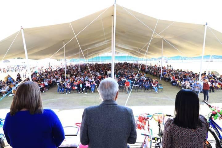 Magna celebración del Día del Niño y la Niña en Chiautempan 