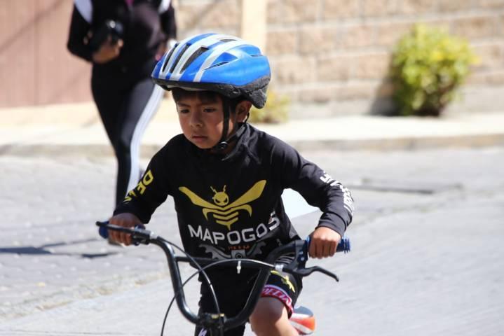 Carrera ciclista en Totolac 