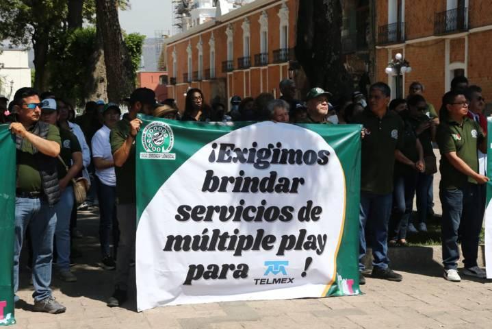 Se manifiestan sindicatos este 1 de mayo 