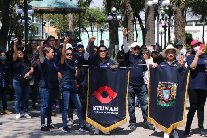 Se manifiestan sindicatos este 1 de mayo 