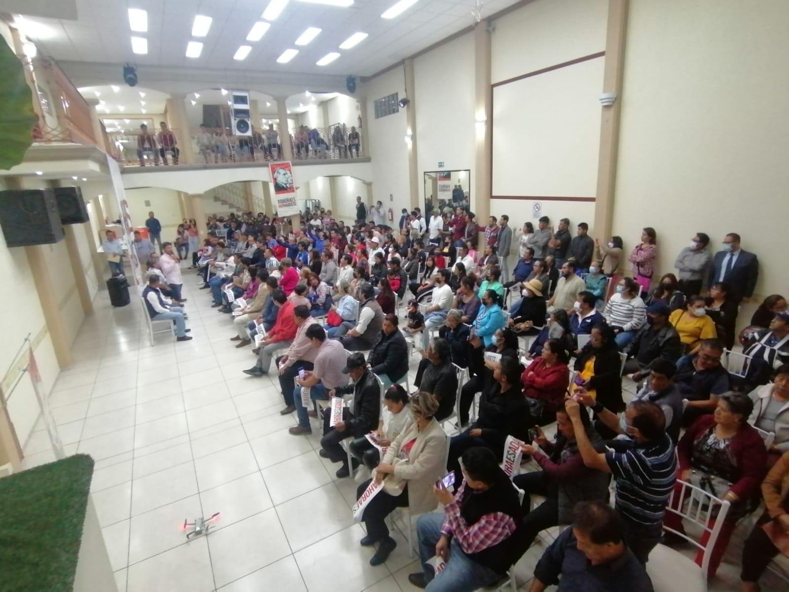 Se suman estructuras apizaquenses a movimiento #AhoraEsAdánAugusto