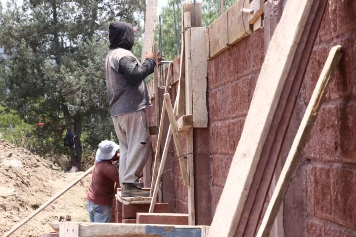 Celebran trabajadores de la construcción el Día de la Cruz 