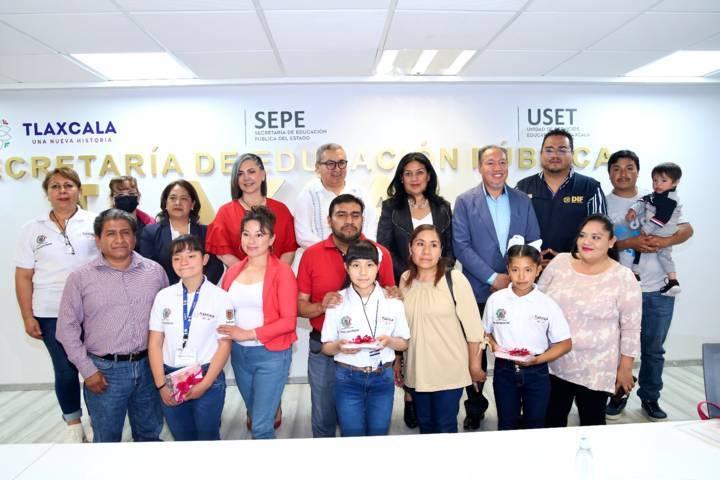Participa Presidenta del TSJ en abanderamiento de las Niñas Legisladoras Federales de Tlaxcala   