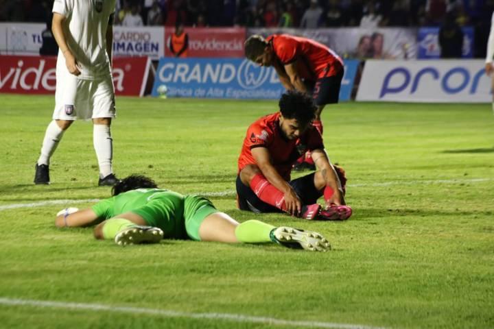 Rescata Coyotes empate ante Tapatío