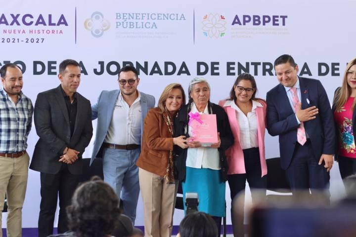 Inicio de la jornada de entrega de prótesis de mama 