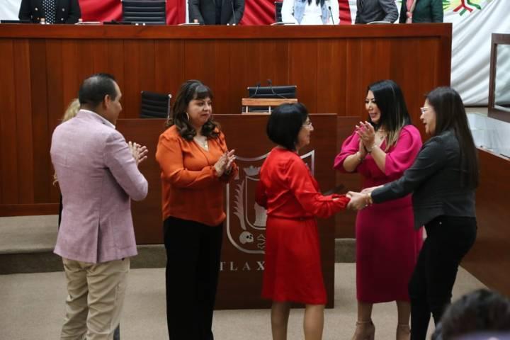 Entregan presea "José Aramburu Garreta"