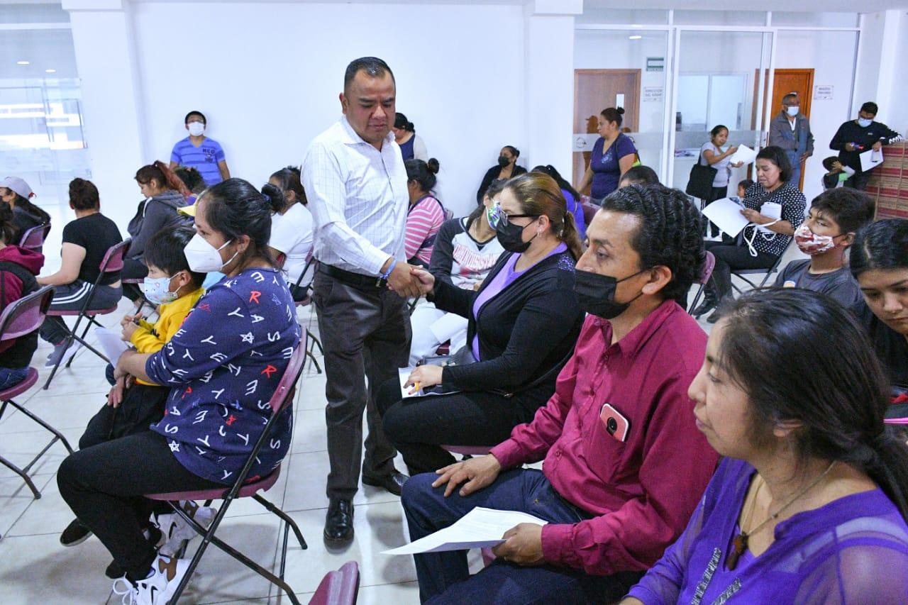 Familias vulnerables de Apetatitlán reciben despensas que inciden a mejorar sus condiciones nutrimentales