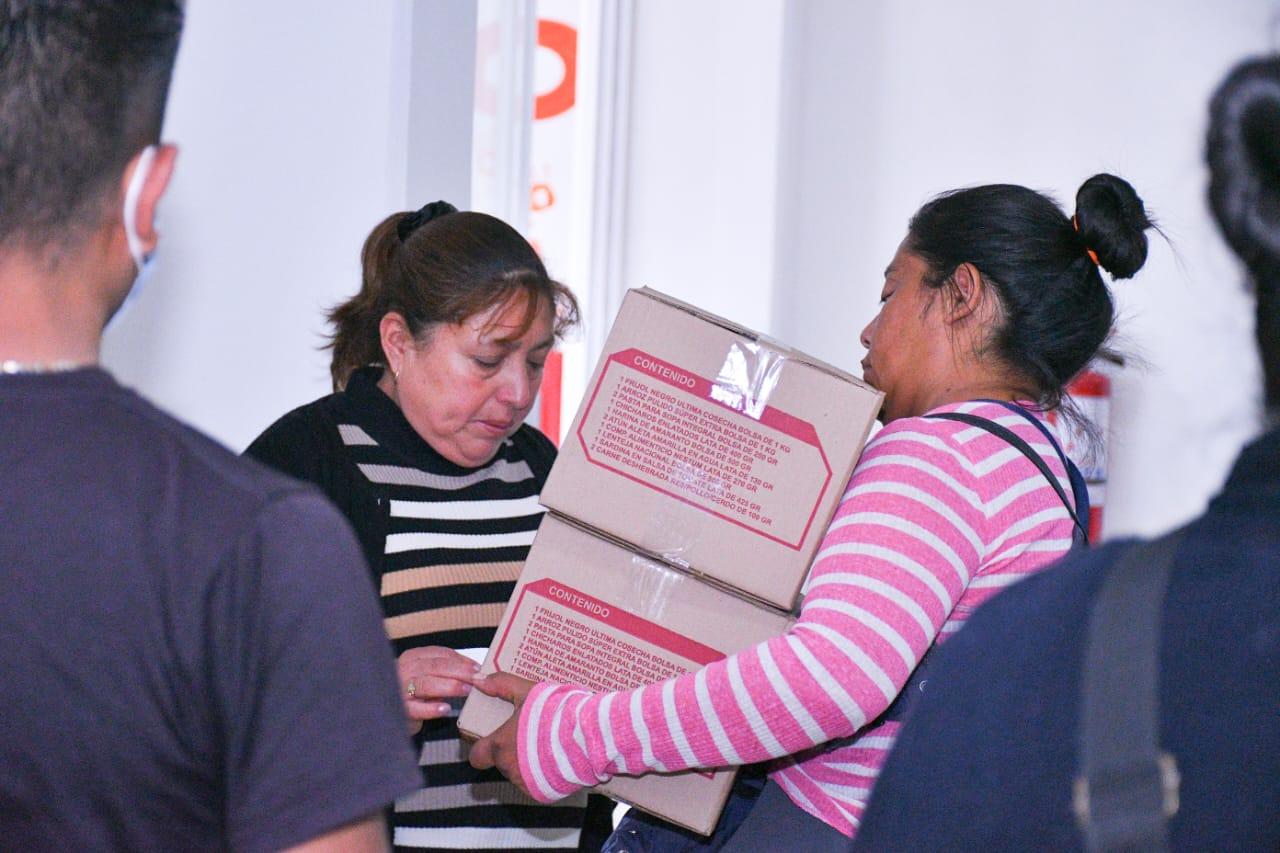Familias vulnerables de Apetatitlán reciben despensas que inciden a mejorar sus condiciones nutrimentales