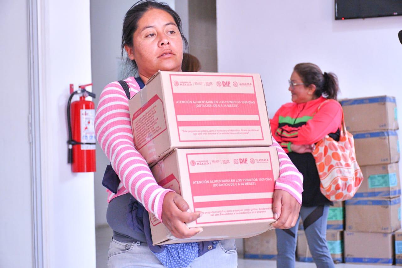 Familias vulnerables de Apetatitlán reciben despensas que inciden a mejorar sus condiciones nutrimentales