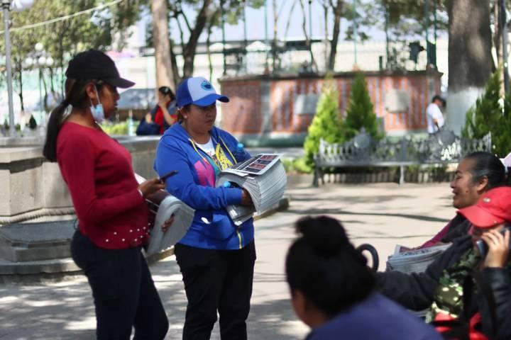 Tlaxcaltecas manifiestan su apoyo a Claudia Sheinbaum en el centro histórico de la capital 