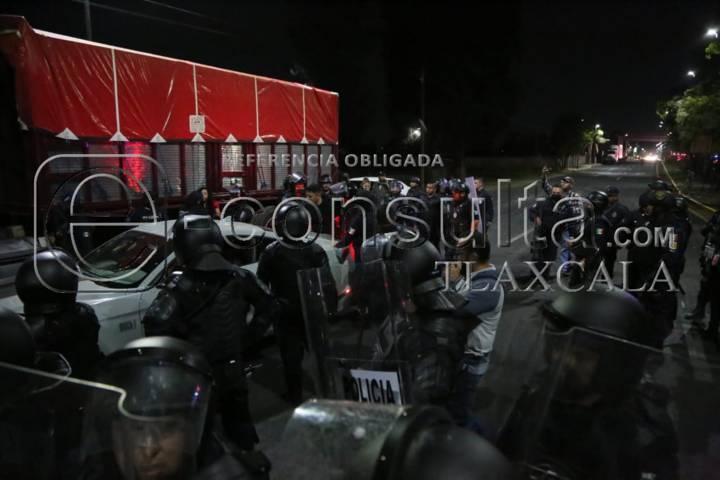 Detienen a sujeto con una fuerte cantidad de dinero durante operativo en vía corta 
