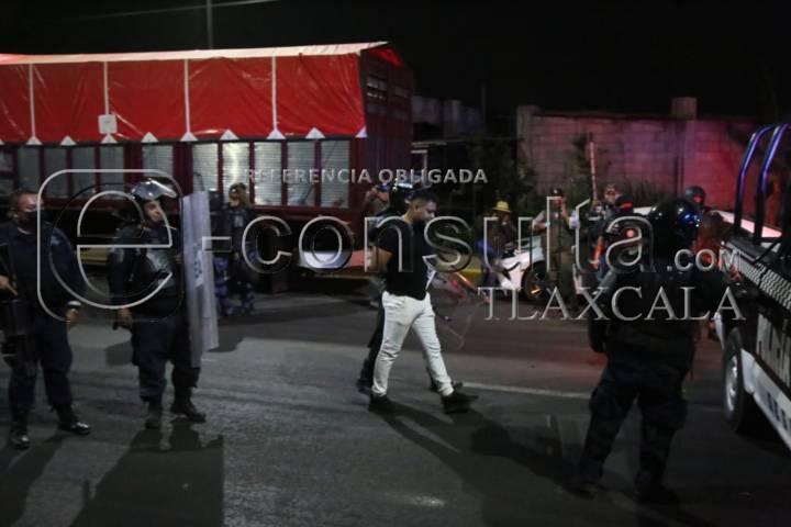 Detienen a sujeto con una fuerte cantidad de dinero durante operativo en vía corta 