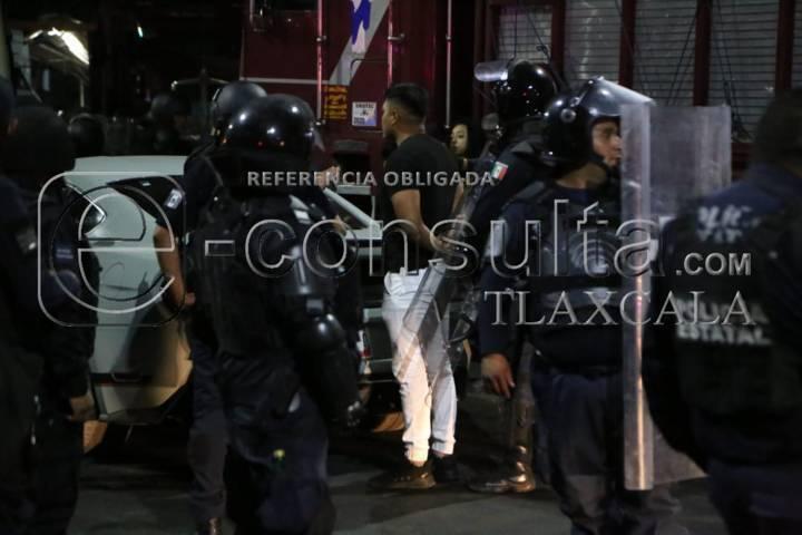 Detienen a sujeto con una fuerte cantidad de dinero durante operativo en vía corta 