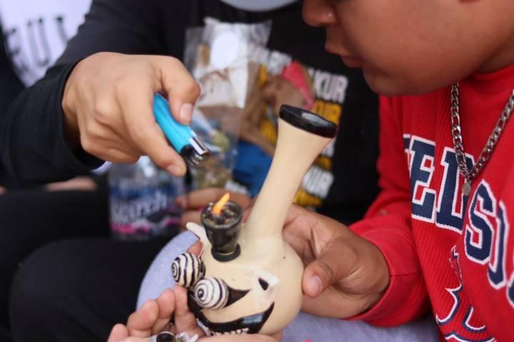 Marcha comunidad canabica de Tlaxcala para promover despenalización de la marihuana 