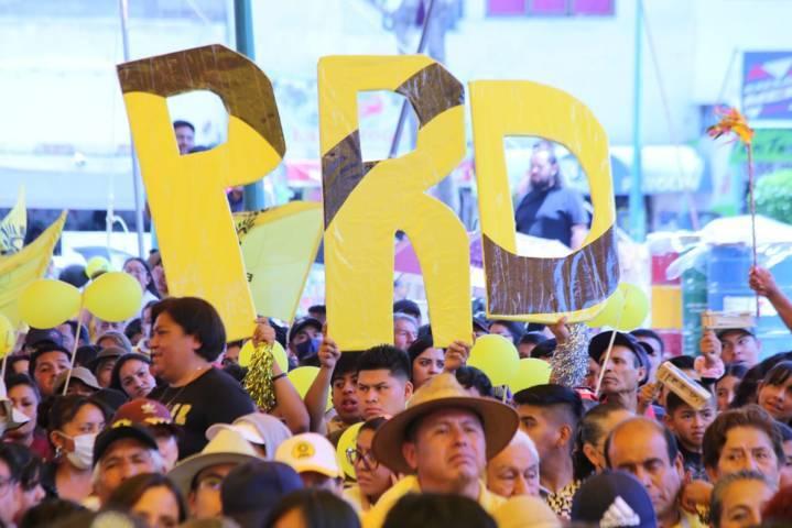 Celebra PRD 34 aniversario de su fundación 