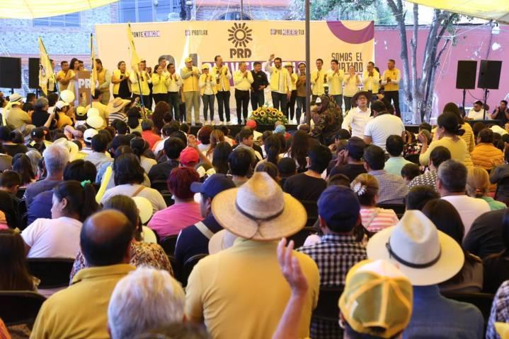 Celebra PRD 34 aniversario de su fundación 