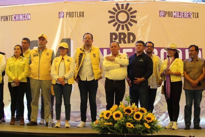 Celebra PRD 34 aniversario de su fundación 