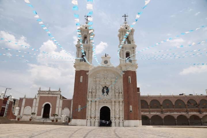Monumental luce basílica de Ocotlán