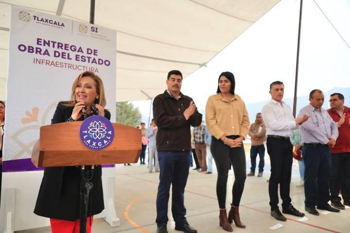 Entrega Gobernadora obra pública en el municipio de Tlaxco