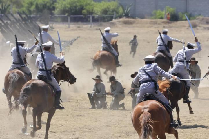 Encabezó Gobernadora Lorena Cuéllar ceremonia del 103 aniversario de la última carga al sable de caballería