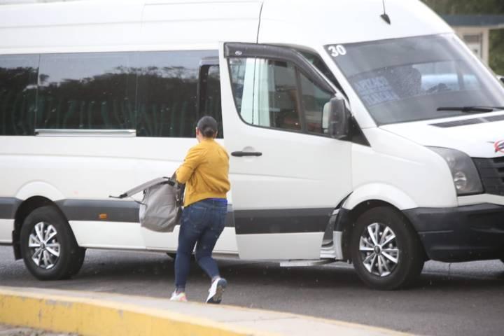 Sorprende ligera lluvia a capitalinos 