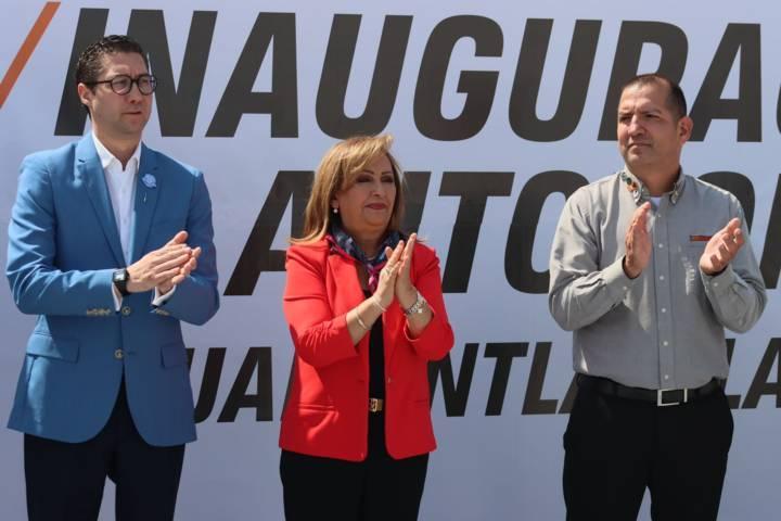 Celebra gobernadora de Tlaxcala inauguración de Autozone en Huamantla 
