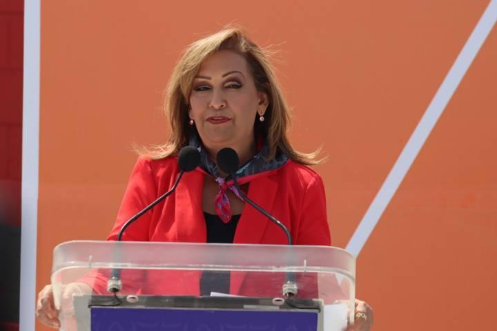 Celebra gobernadora de Tlaxcala inauguración de Autozone en Huamantla 