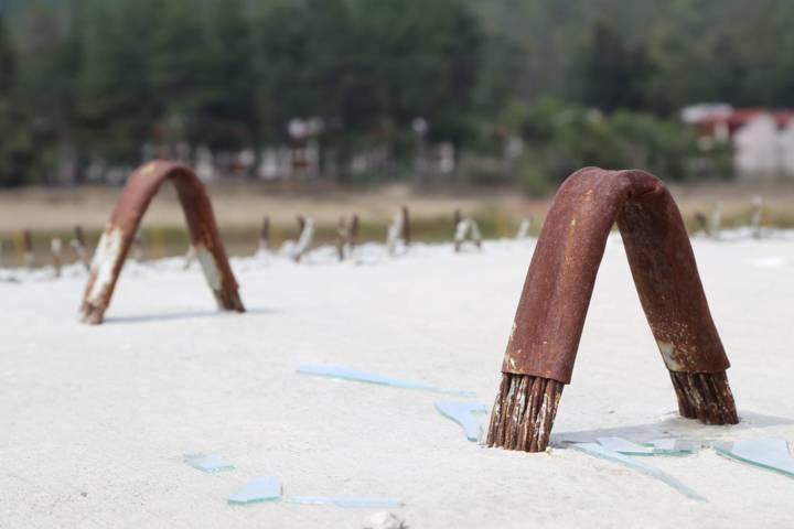 Abandonan puente peatonal en Panotla