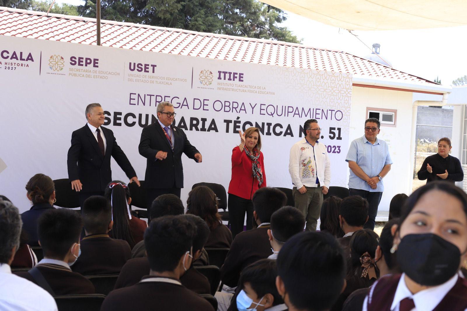 Entregan autoridades infraestructura educativa en Secundaria Técnica Número 51